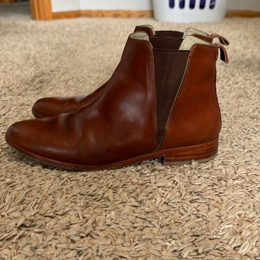 Nisolo brown ankle boots